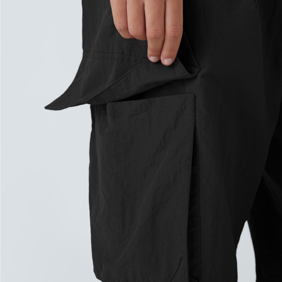 HALARA Mid Rise Button Zipper Side Pocket Wide Leg
Casual Cargo Pants. Large P - Picture 5 of 13